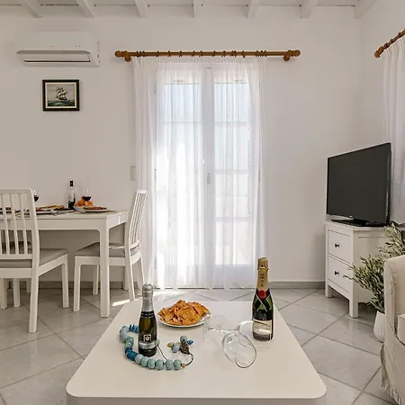 Naxos Affinity فندق *