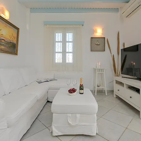 Naxos Affinity Maragkas