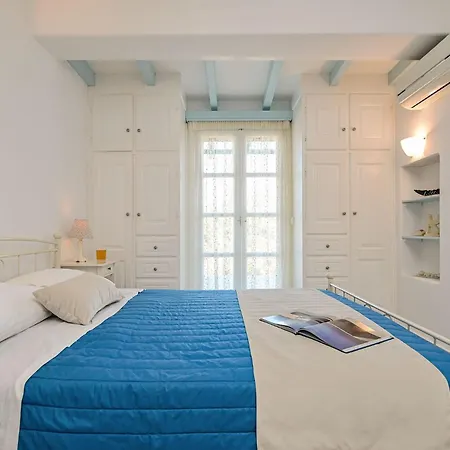 Naxos Affinity Maragkas