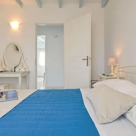 Naxos Affinity Maragkas