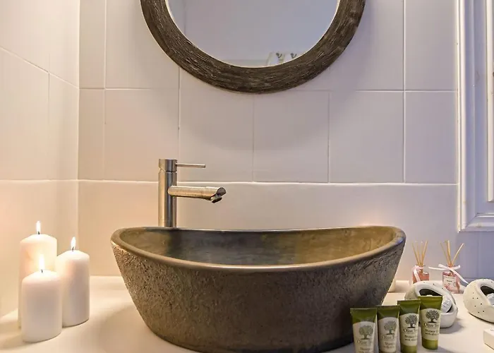 Naxos Affinity Maragkas